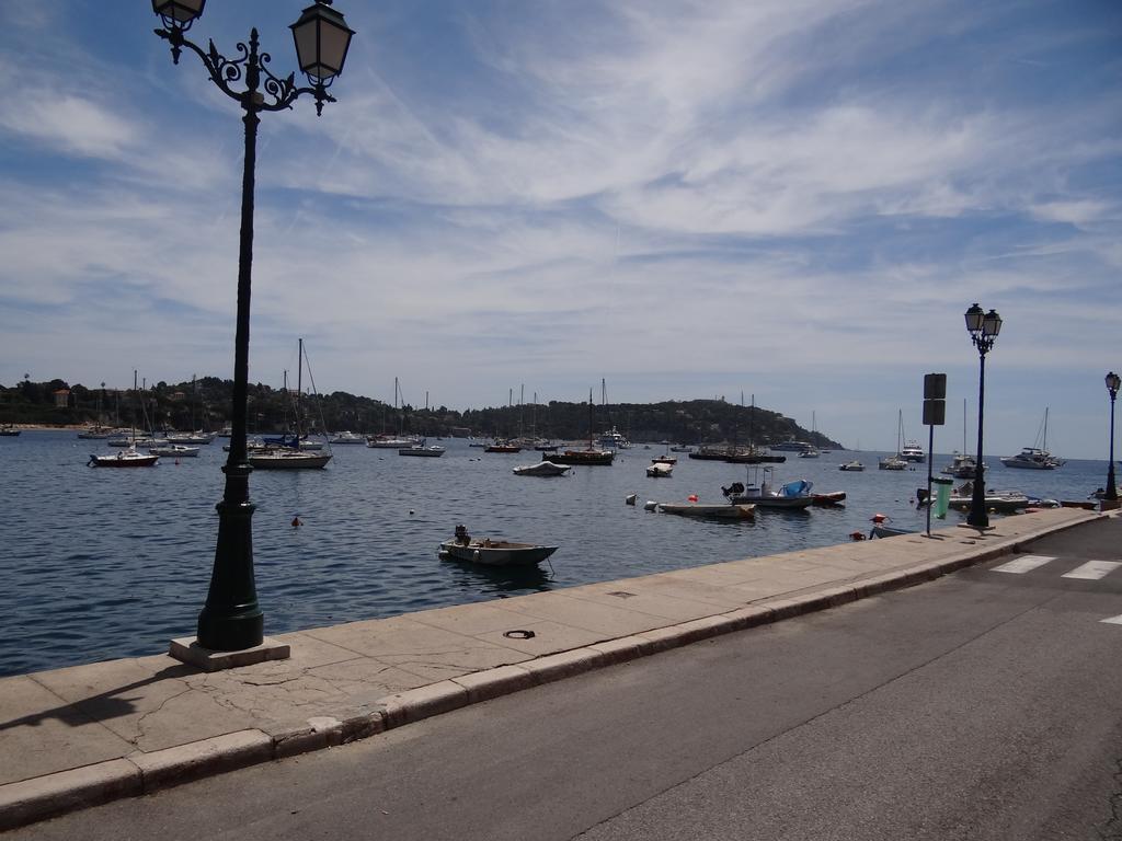 Les Pieds Dans La Mer Best Place فيليوفرُنش سور مير المظهر الخارجي الصورة